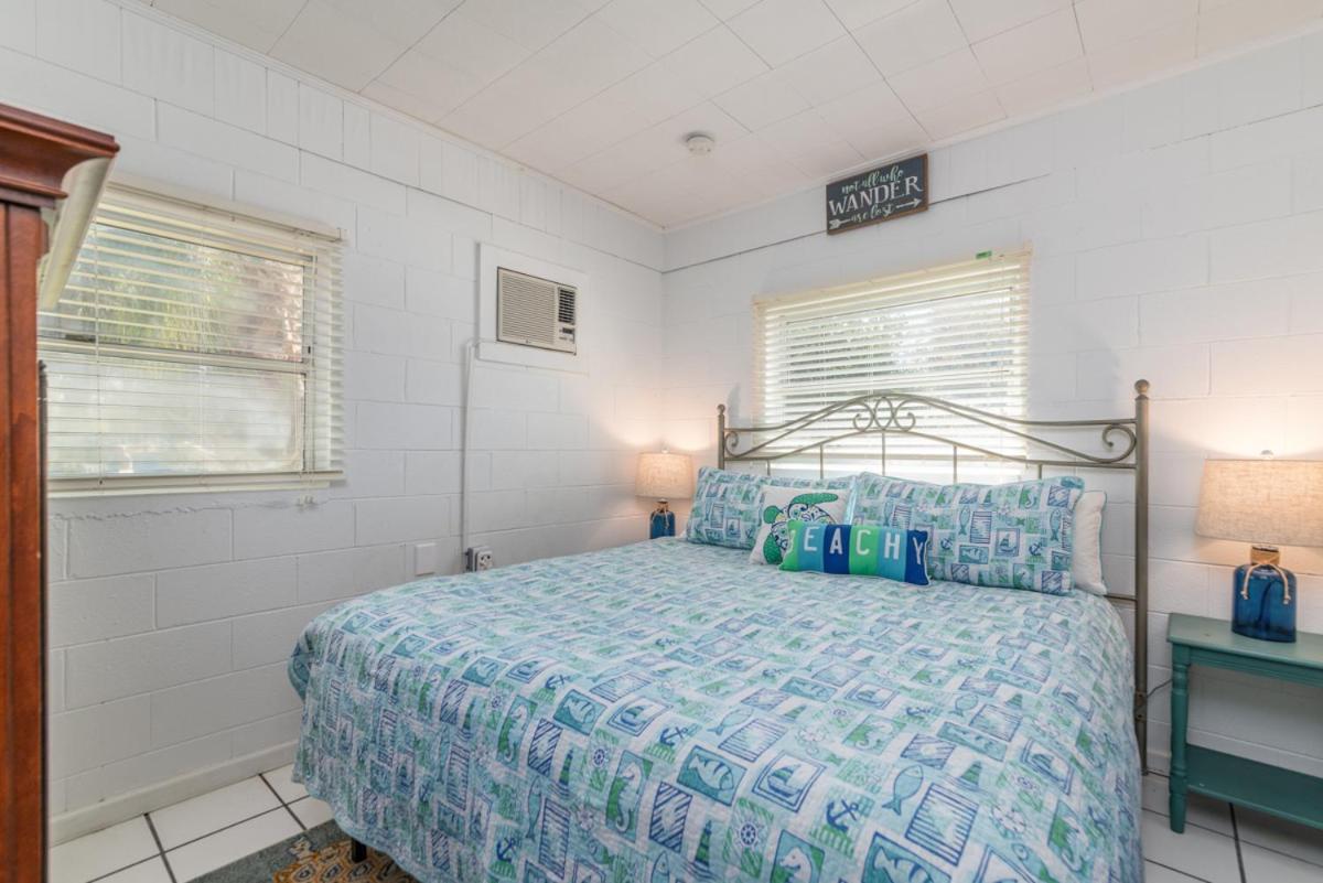 Blue Bungalow Tybee Island Exterior photo