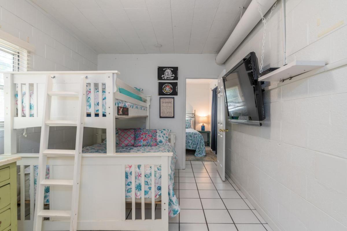 Blue Bungalow Tybee Island Exterior photo